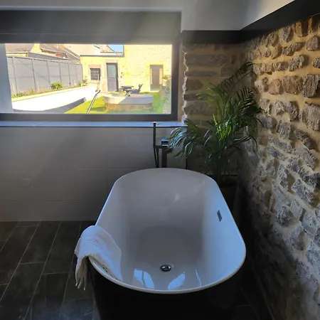 L'atypique - Piscine Chauffee - Maison En Pierre - Espaces Insolites Holiday home